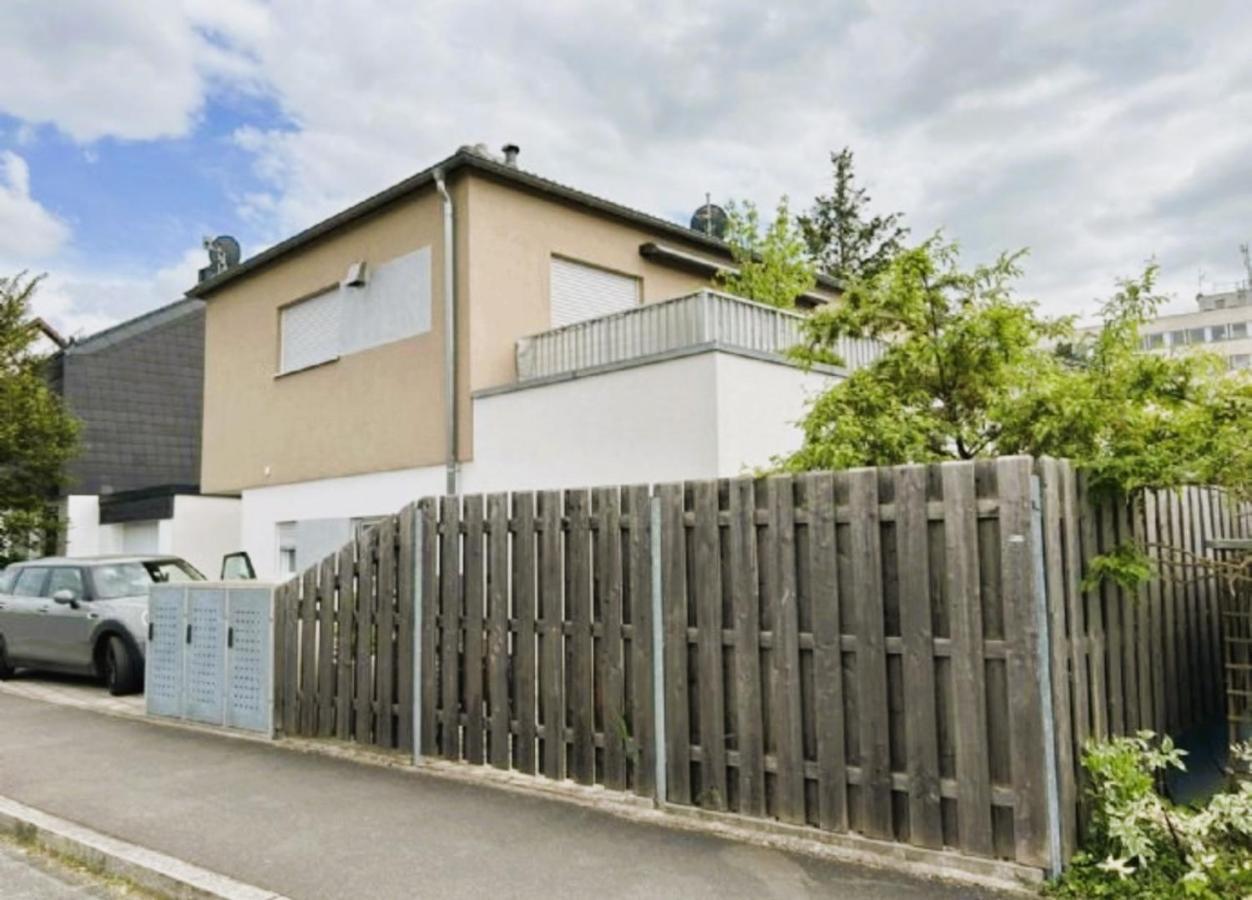 Sylvis Home Zentral Gelegenes Ferienhaus In Ruhiger Lage Fürth Екстериор снимка
